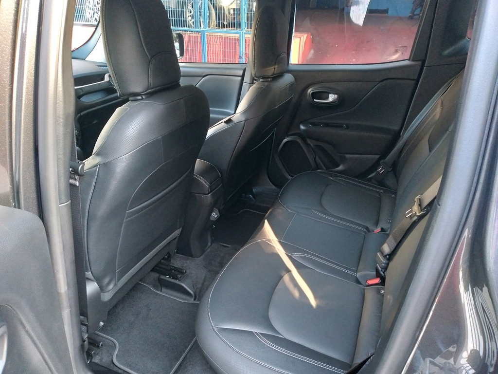 Jeep Renegade Cinza