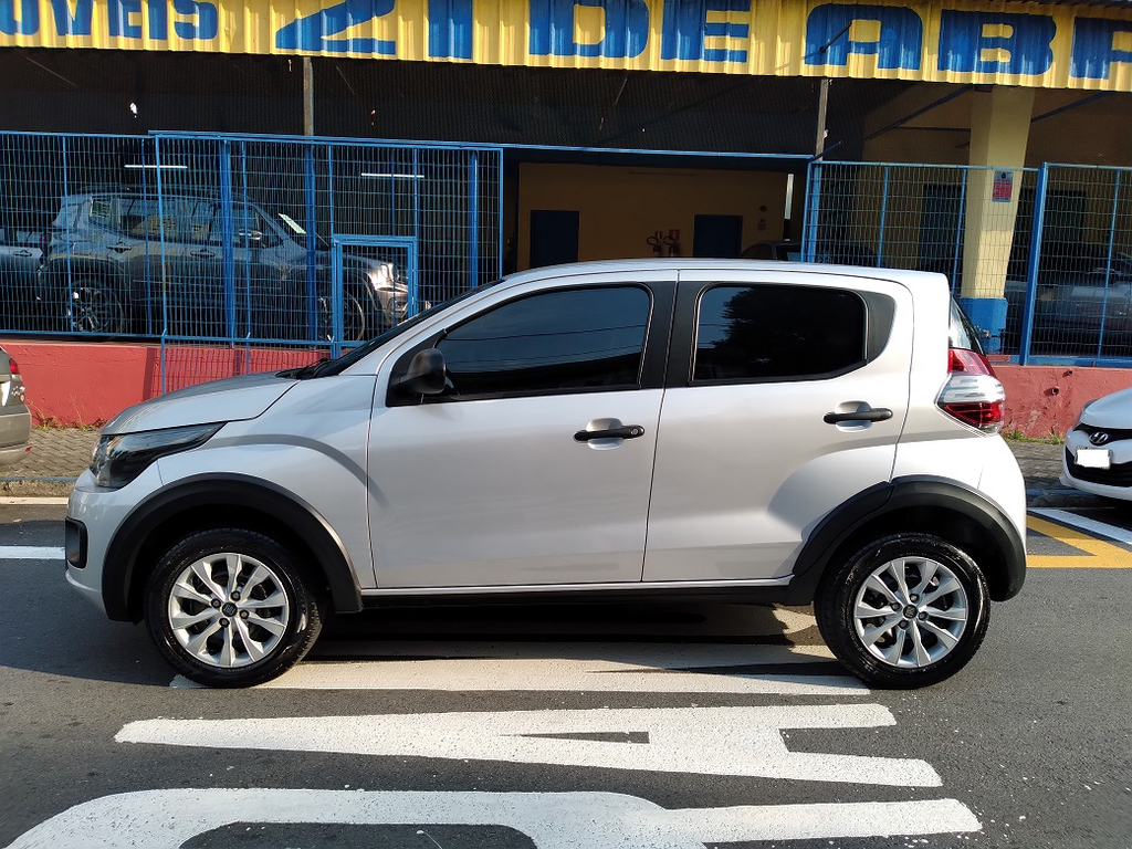 Fiat Mobi Prata