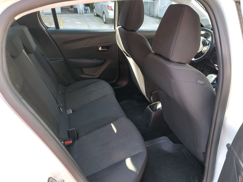 Peugeot 208 Branco