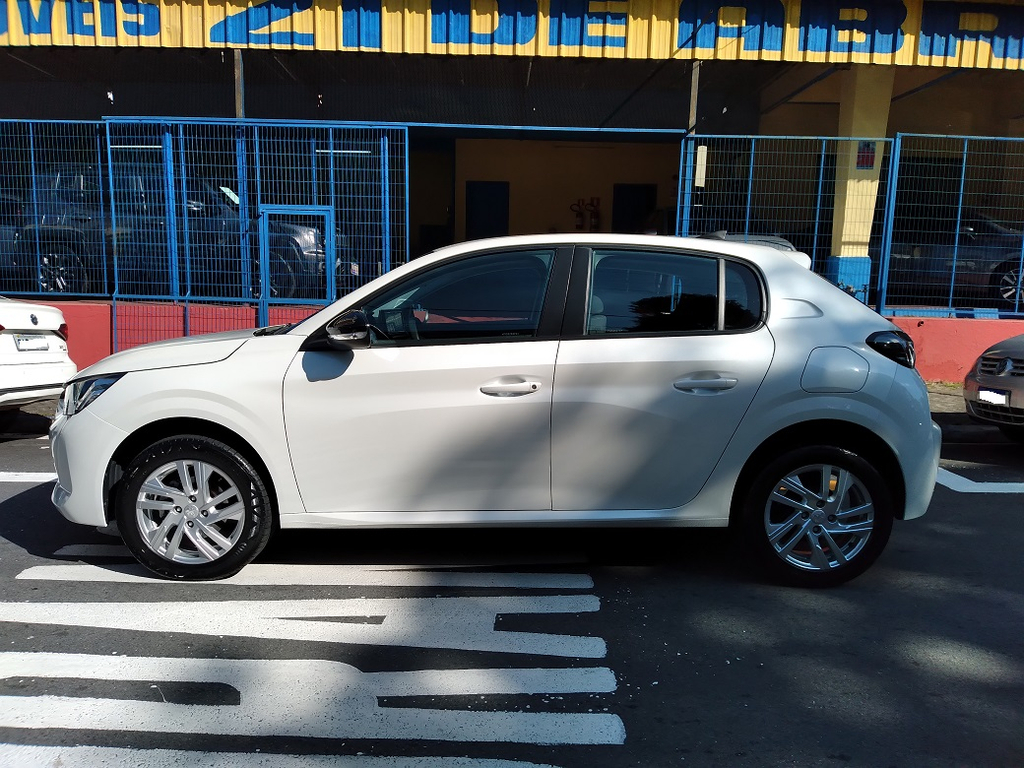 Peugeot 208 Branco