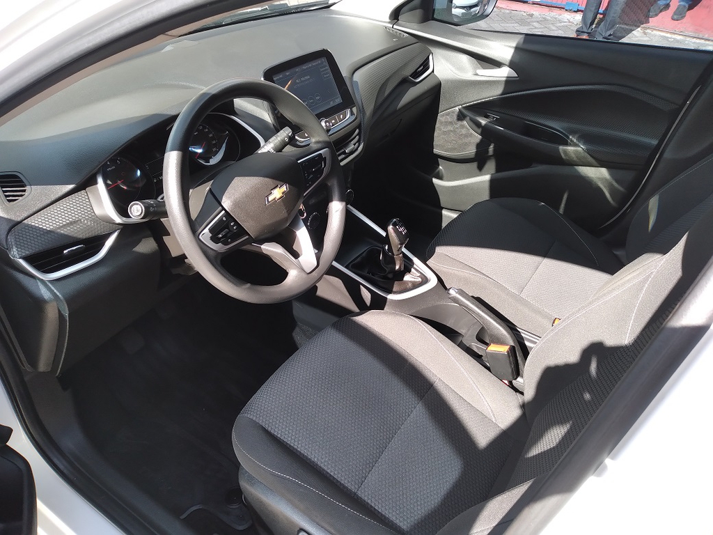 Chevrolet Onix Branco