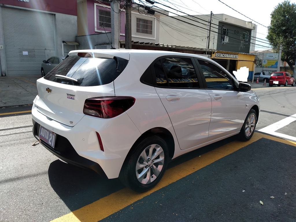 Chevrolet Onix Branco