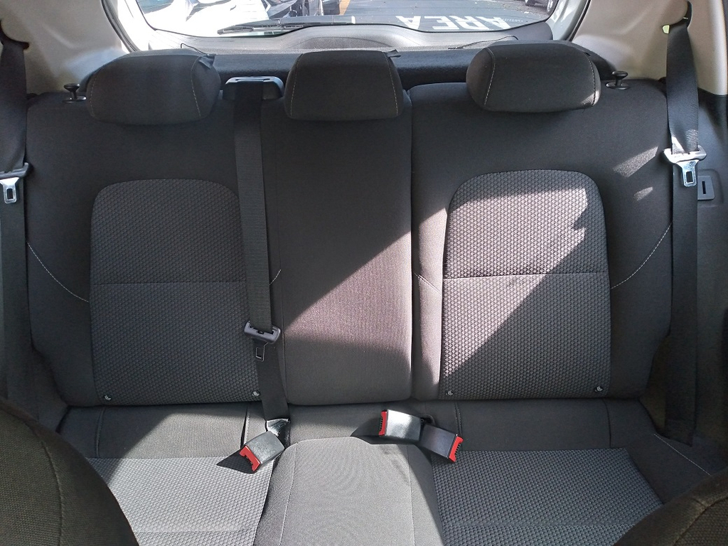 Chevrolet Onix Branco