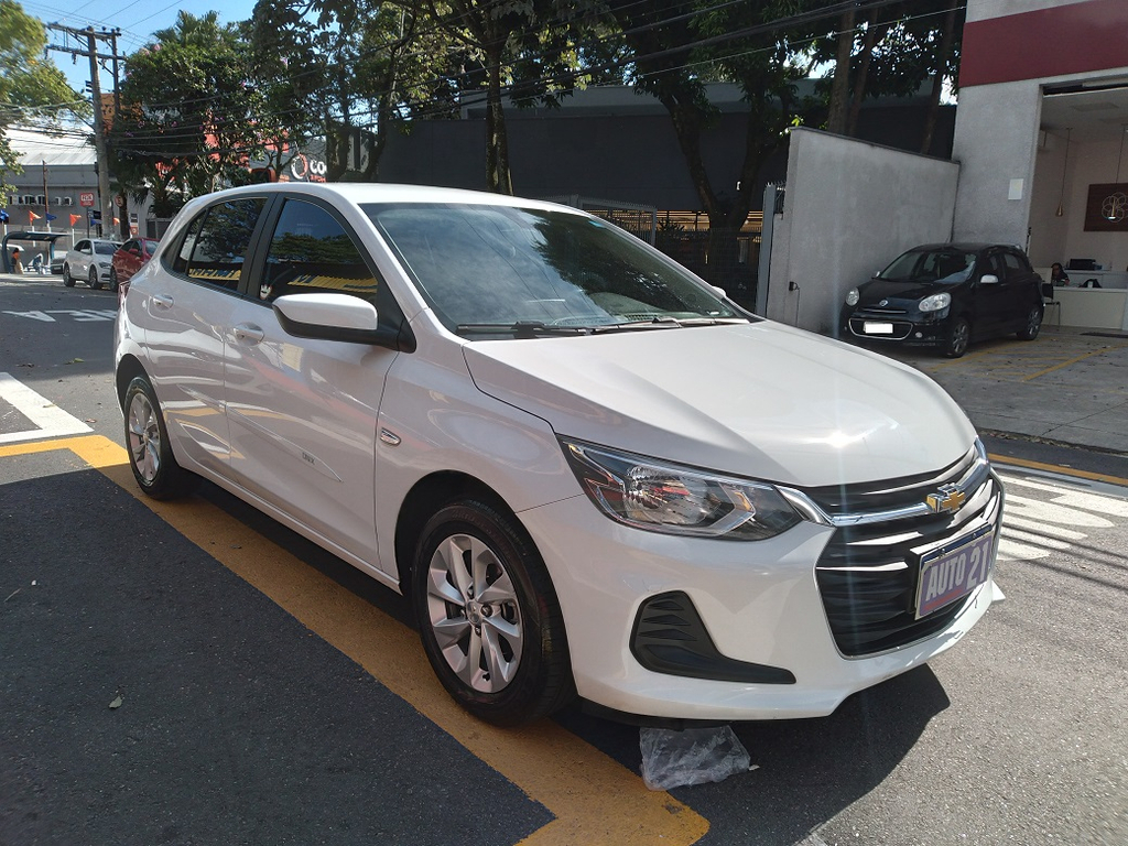Chevrolet Onix Branco