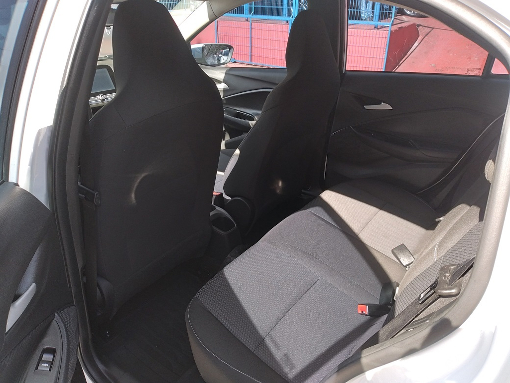 Chevrolet Onix Branco