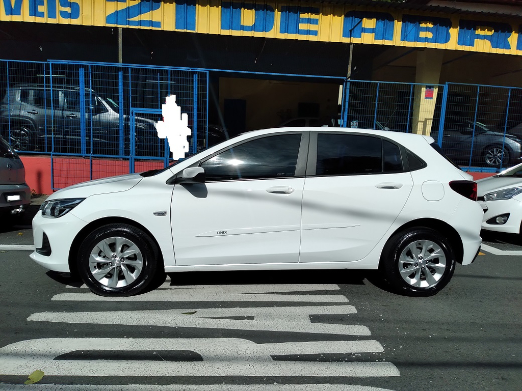 Chevrolet Onix Branco