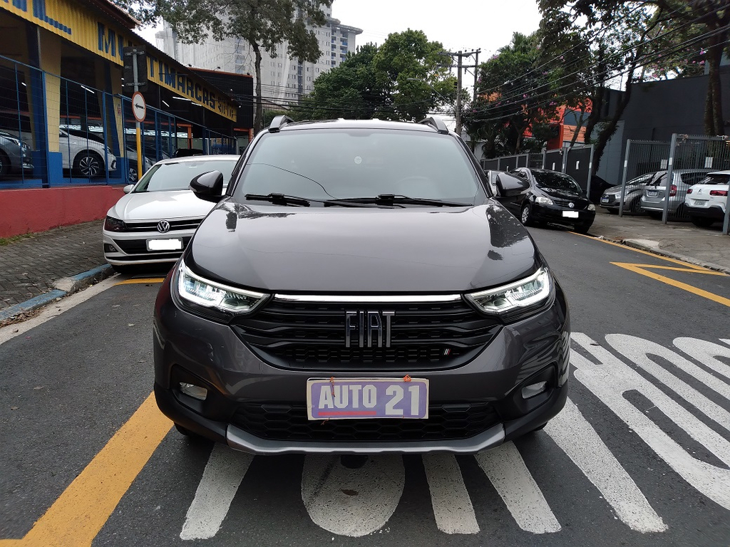 Fiat Strada Cinza