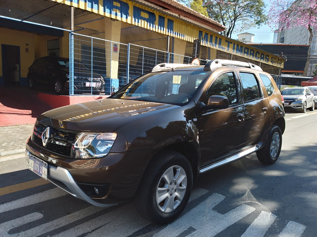 Renault Duster Marrom