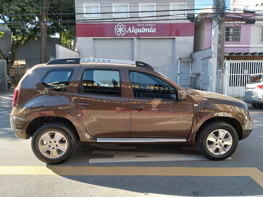 Renault Duster Marrom