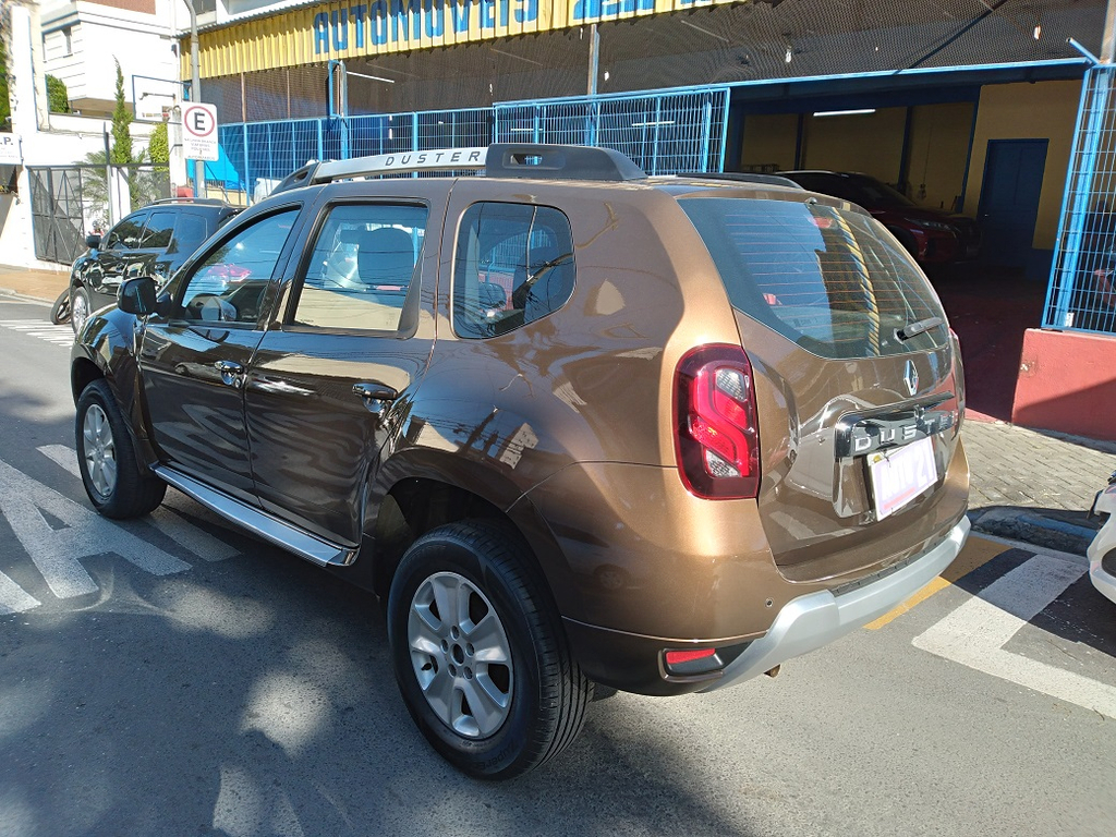 Renault Duster Marrom