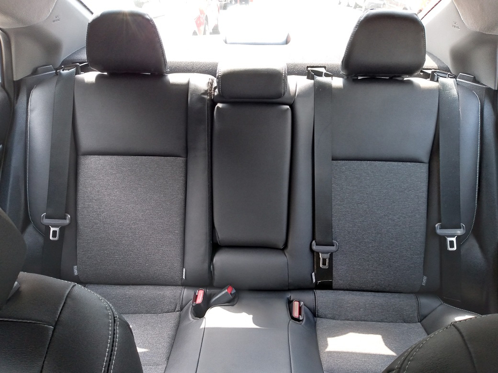 Toyota Yaris Sedan Branco