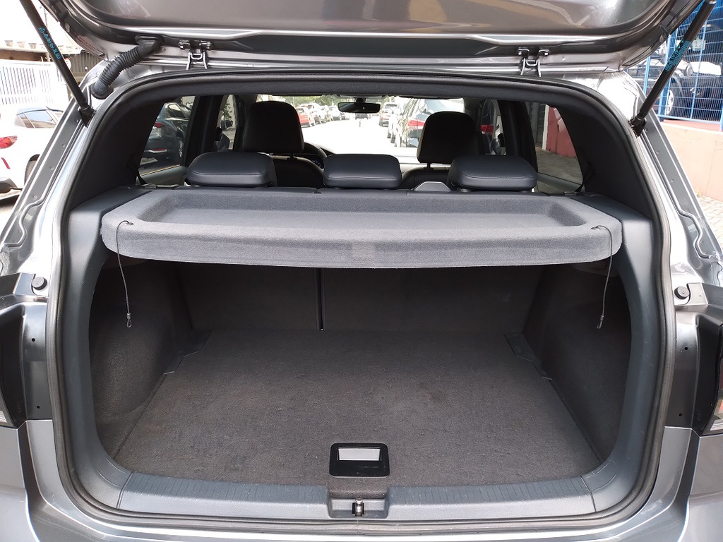 Volkswagen T-Cross Cinza