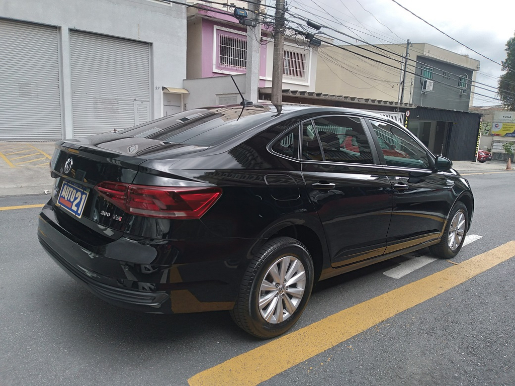 Volkswagen Virtus Preto