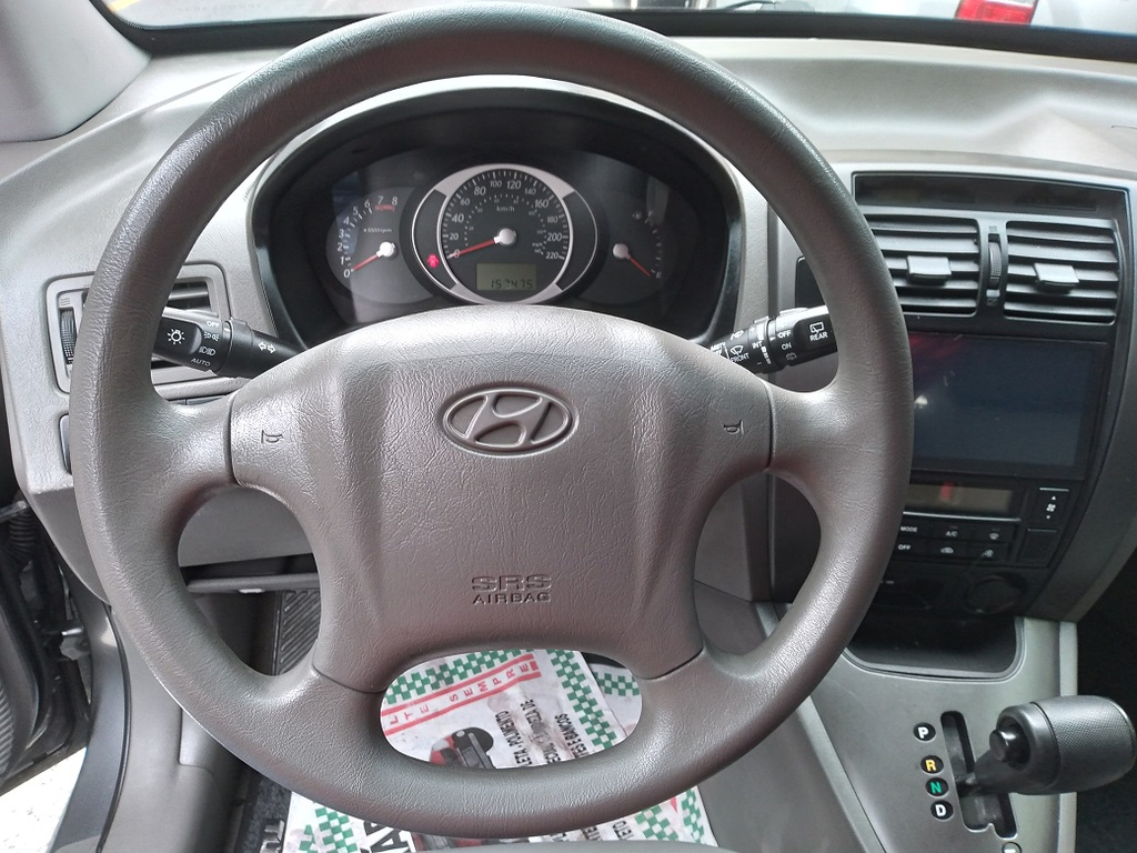 Hyundai Tucson Cinza