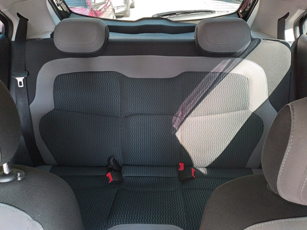 Chevrolet Onix Preto