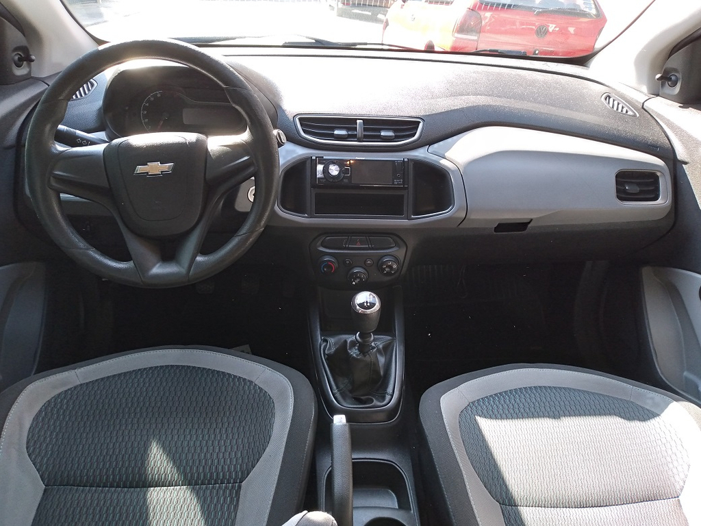 Chevrolet Onix Preto
