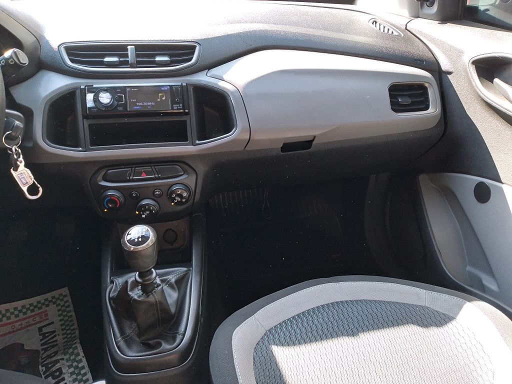 Chevrolet Onix Preto