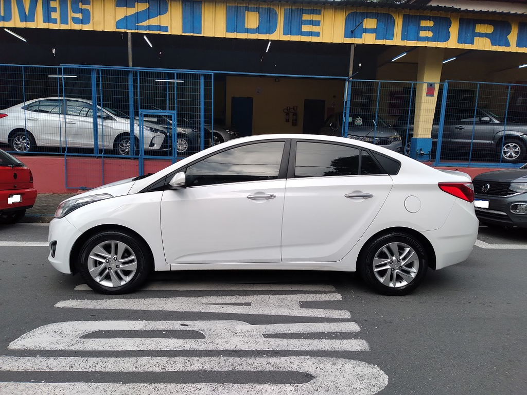 Hyundai HB20S Branco