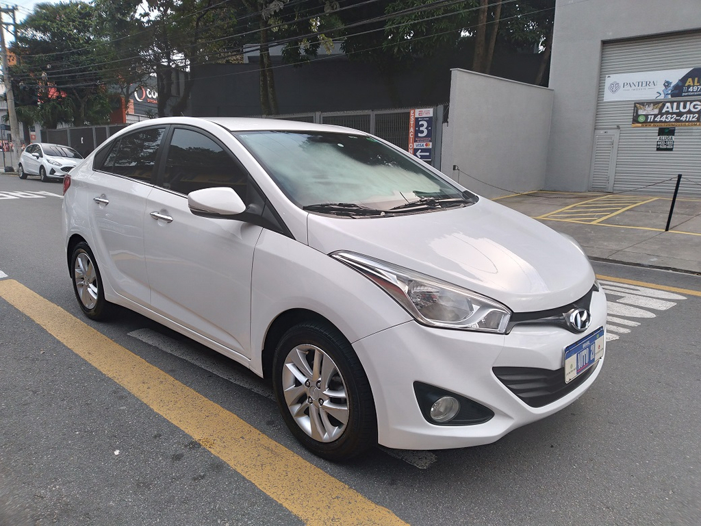 Hyundai HB20S Branco
