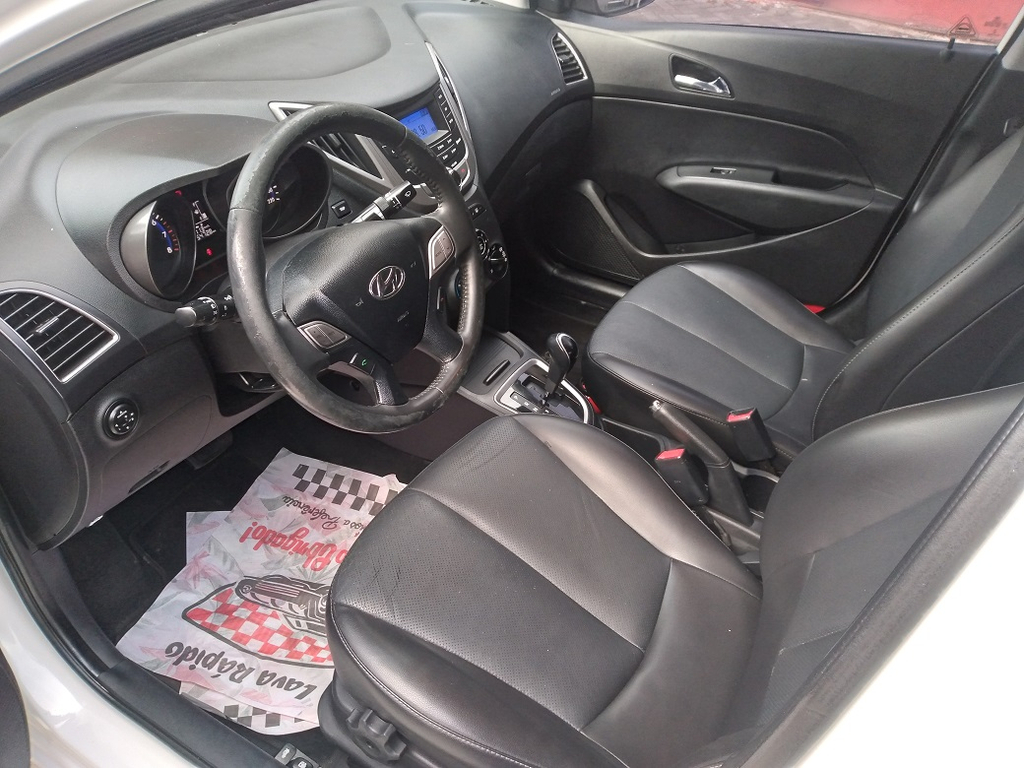 Hyundai HB20S Branco