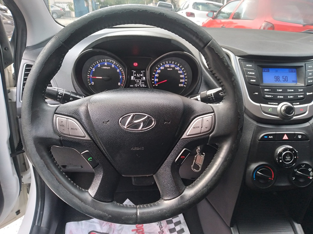 Hyundai HB20S Branco
