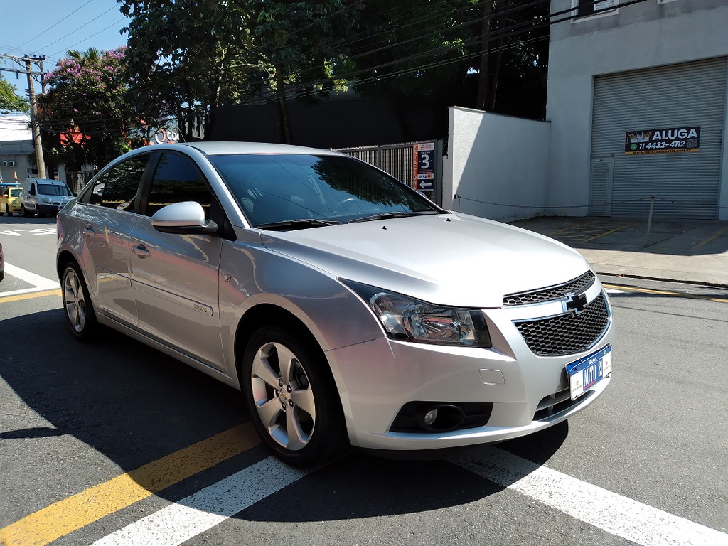 Chevrolet Cruze Prata