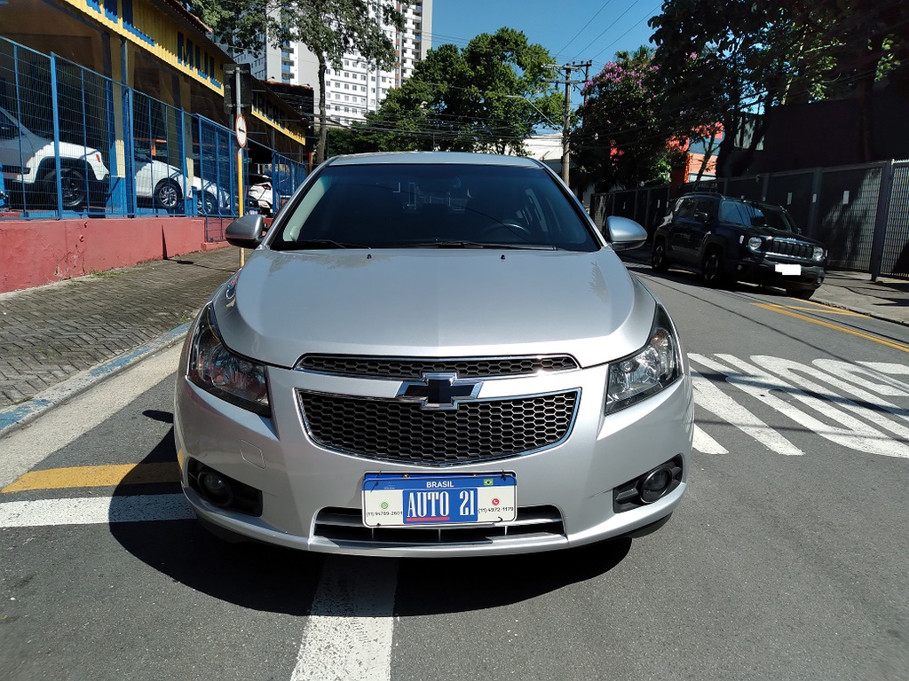 Chevrolet Cruze Prata