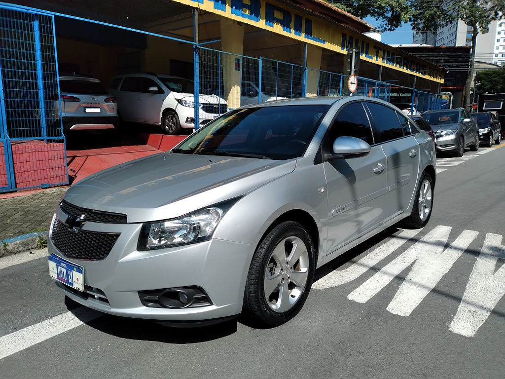 Chevrolet Cruze Prata