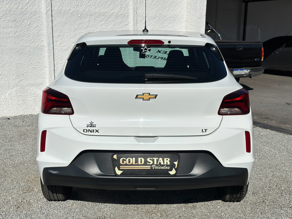 Chevrolet Onix Branco