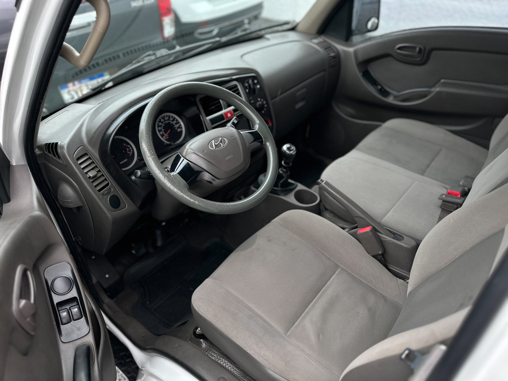 Hyundai HR Branco