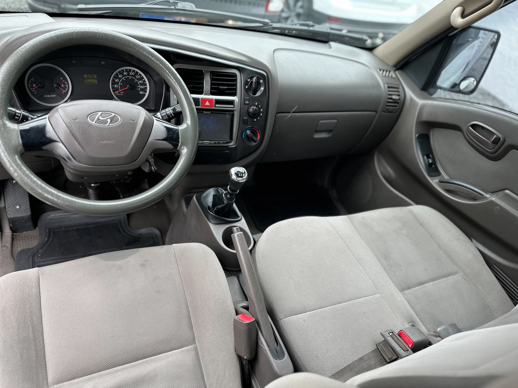 Hyundai HR Branco