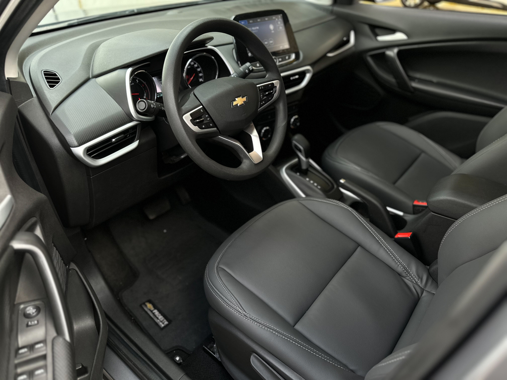Chevrolet Tracker Cinza