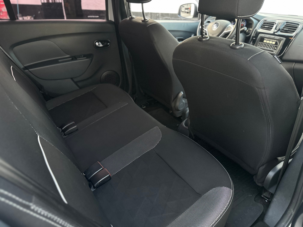 Renault Sandero Branco