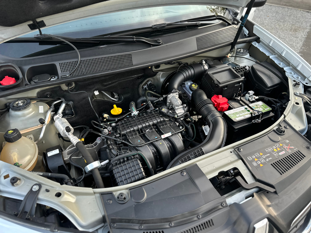Renault Sandero Branco