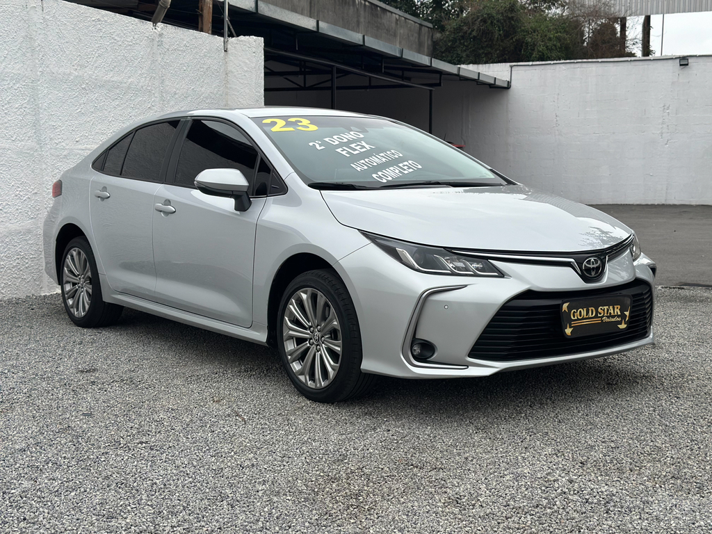 Toyota Corolla Prata