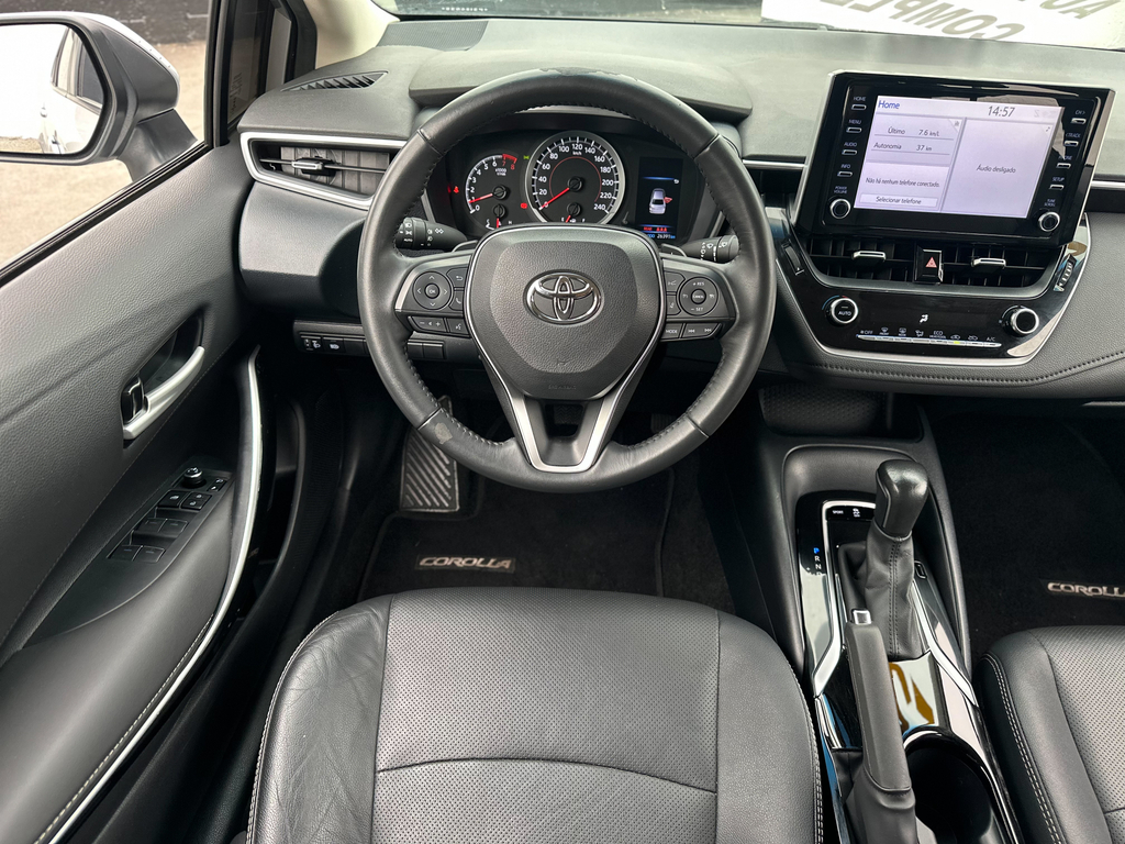 Toyota Corolla Prata