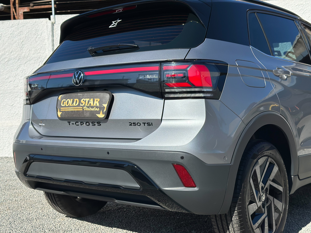 Volkswagen T-Cross Prata