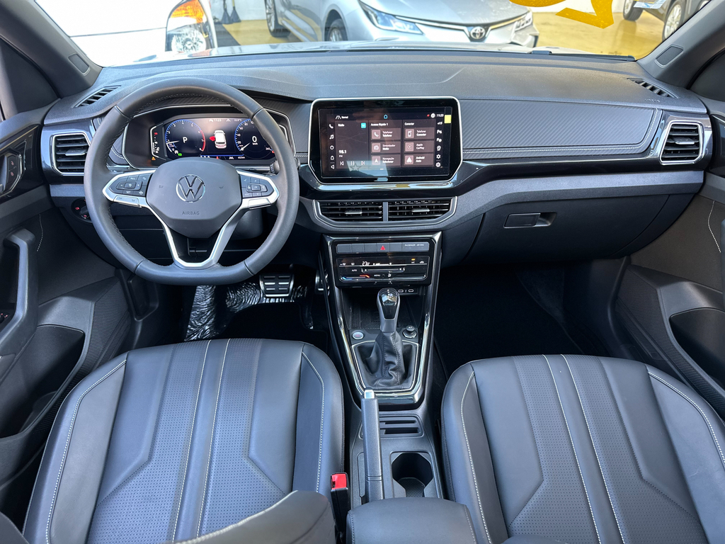 Volkswagen T-Cross Prata