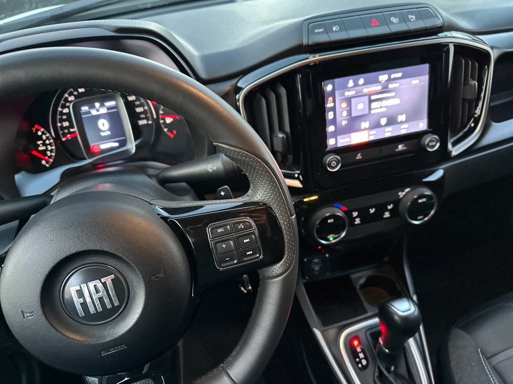 Fiat Strada Branco