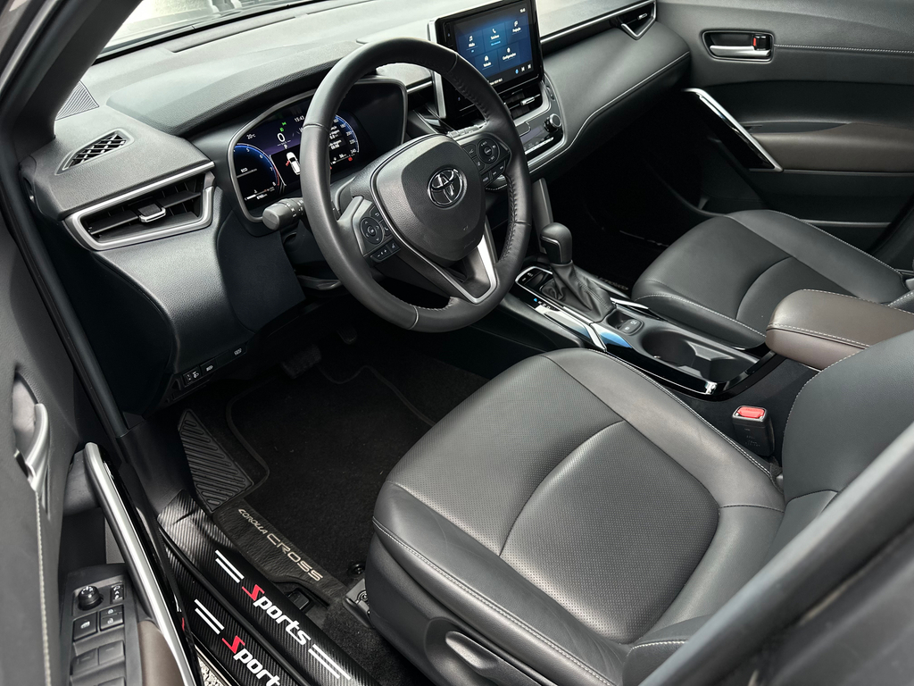Toyota Corolla Cross Cinza