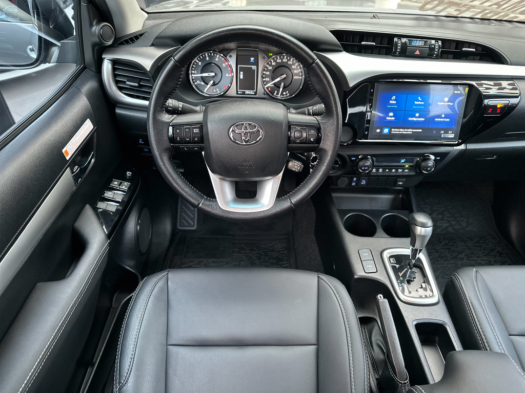 Toyota Hilux Cabine Dupla Prata