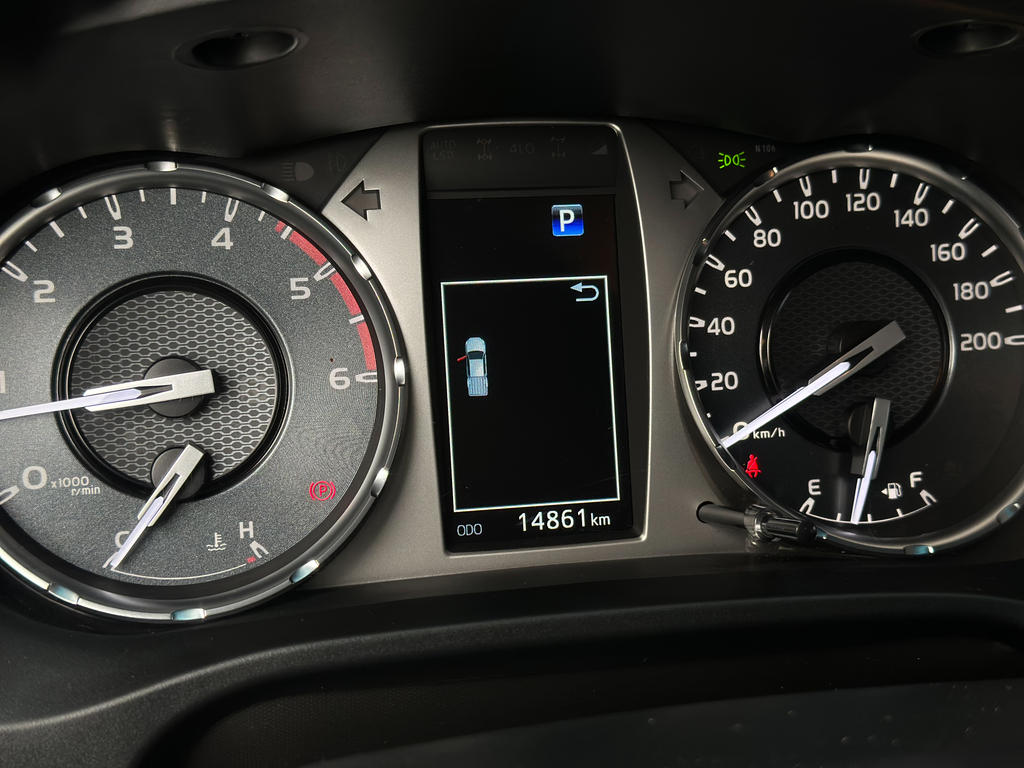 Toyota Hilux Cabine Dupla Prata