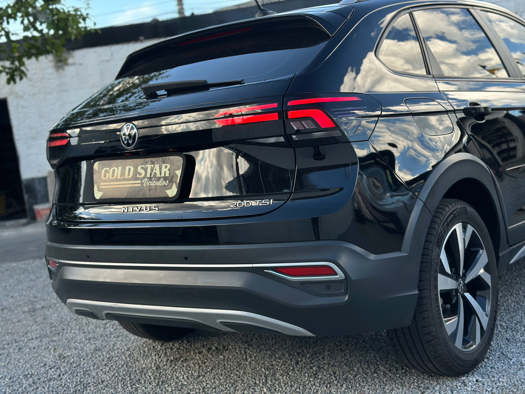 Volkswagen Nivus Preto