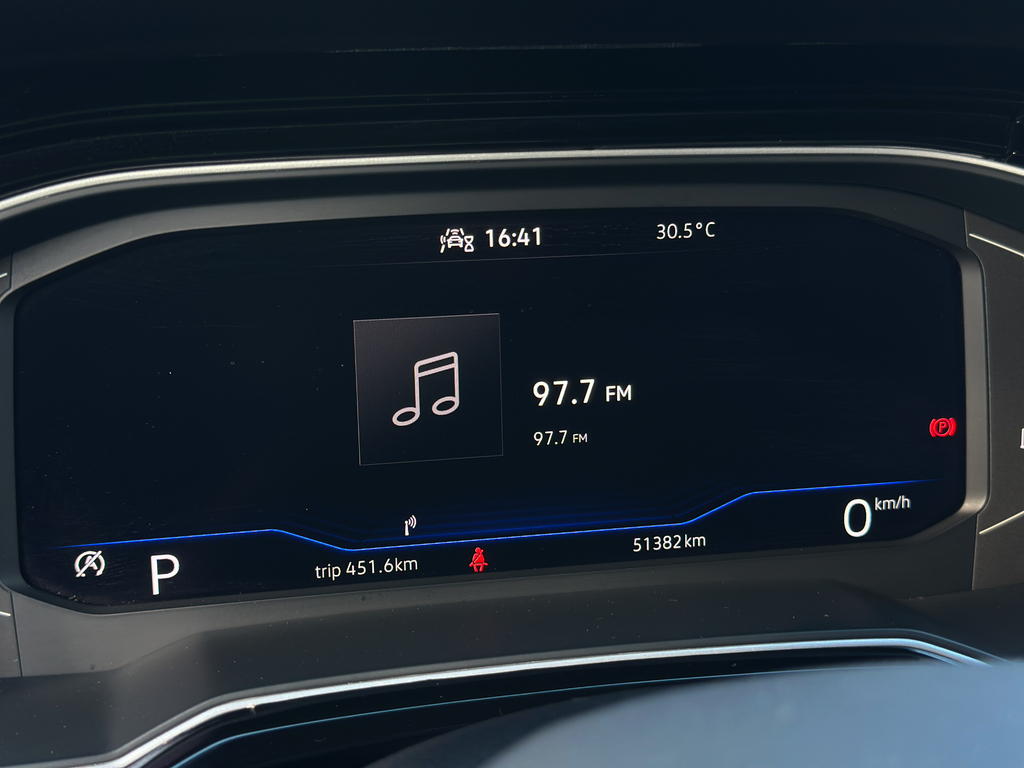 Volkswagen Nivus Preto