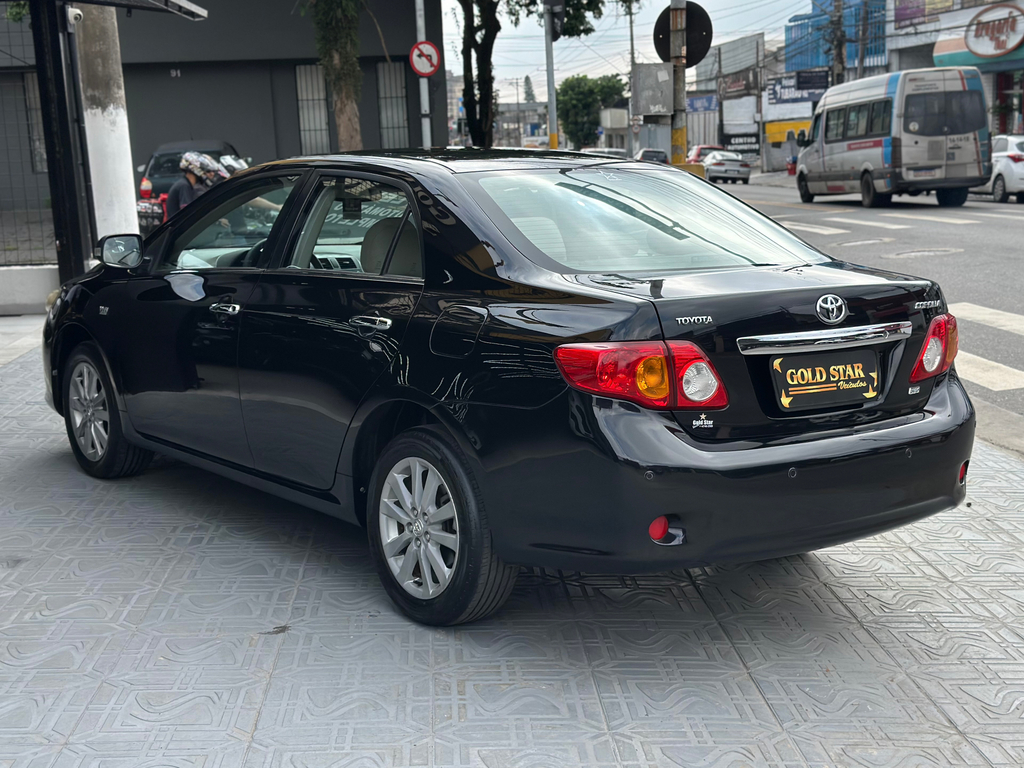 Toyota Corolla Preto