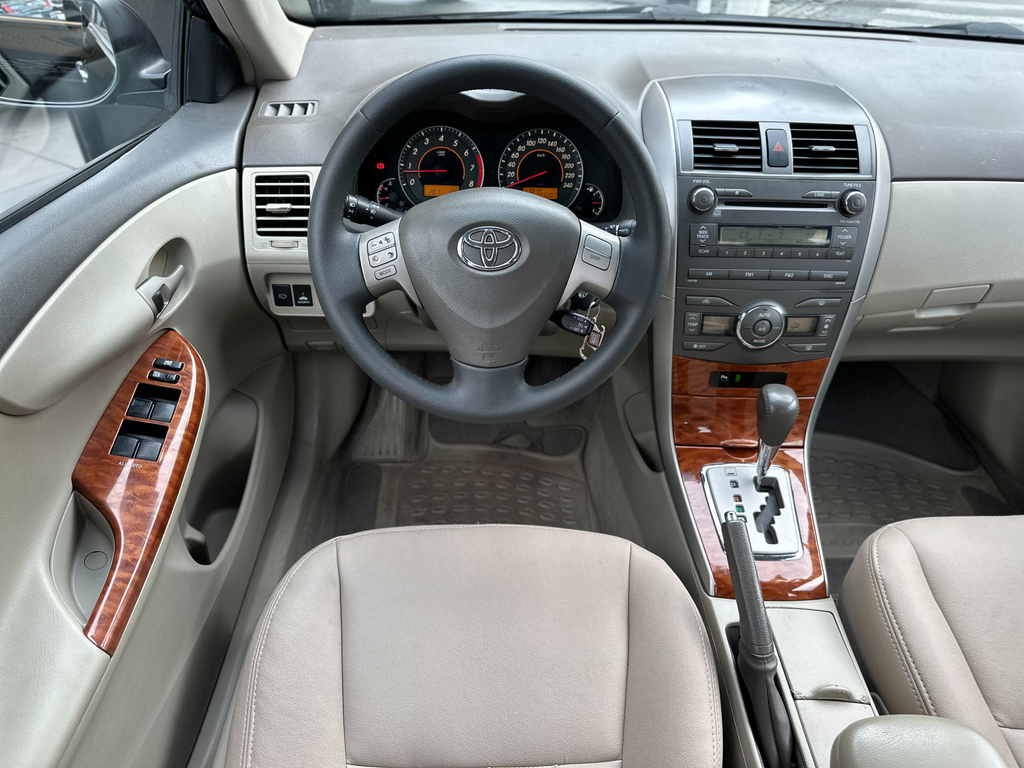 Toyota Corolla Preto