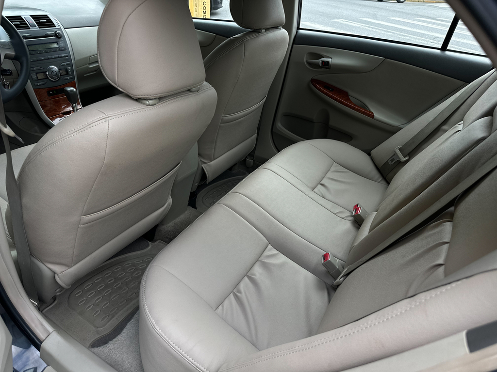 Toyota Corolla Preto
