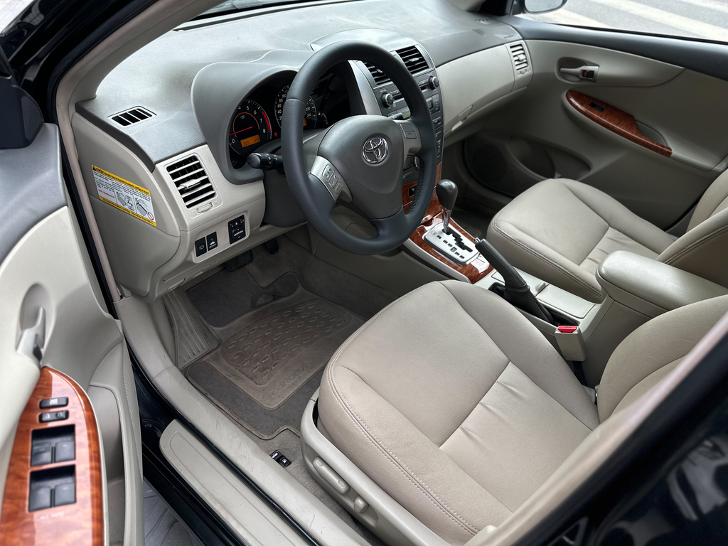 Toyota Corolla Preto