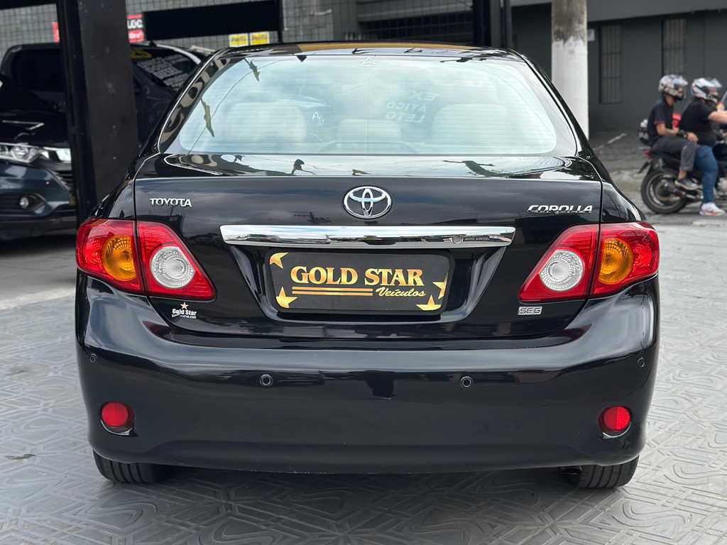 Toyota Corolla Preto