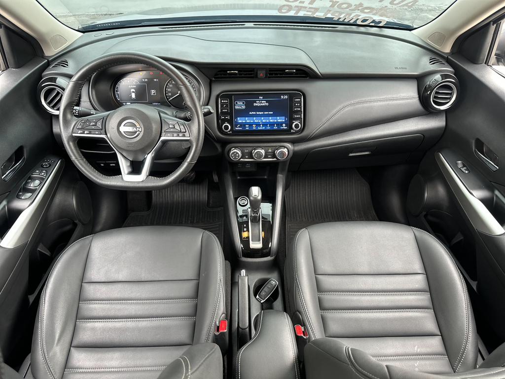 Nissan Kicks Cinza